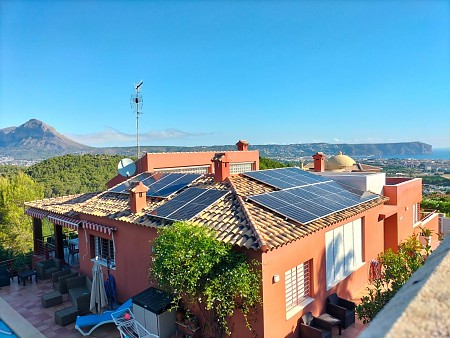 Instalación fotovoltaica en Jávea (Alicante)